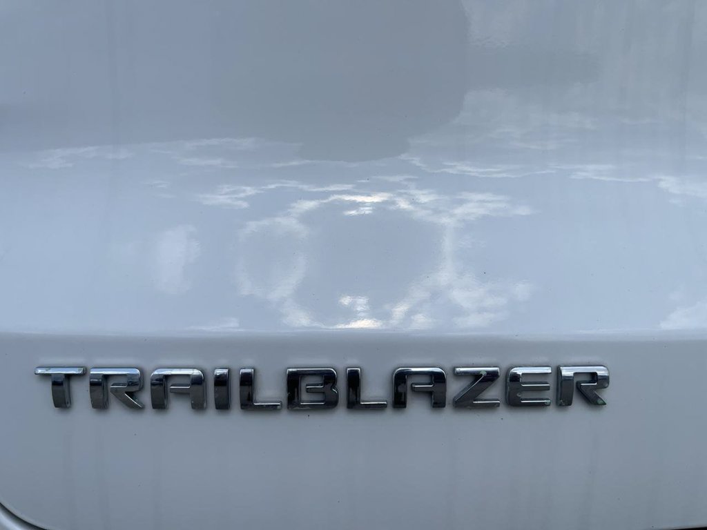 Used 2022 Chevrolet TrailBlazer LT w/ Convenience Package FWD image 59