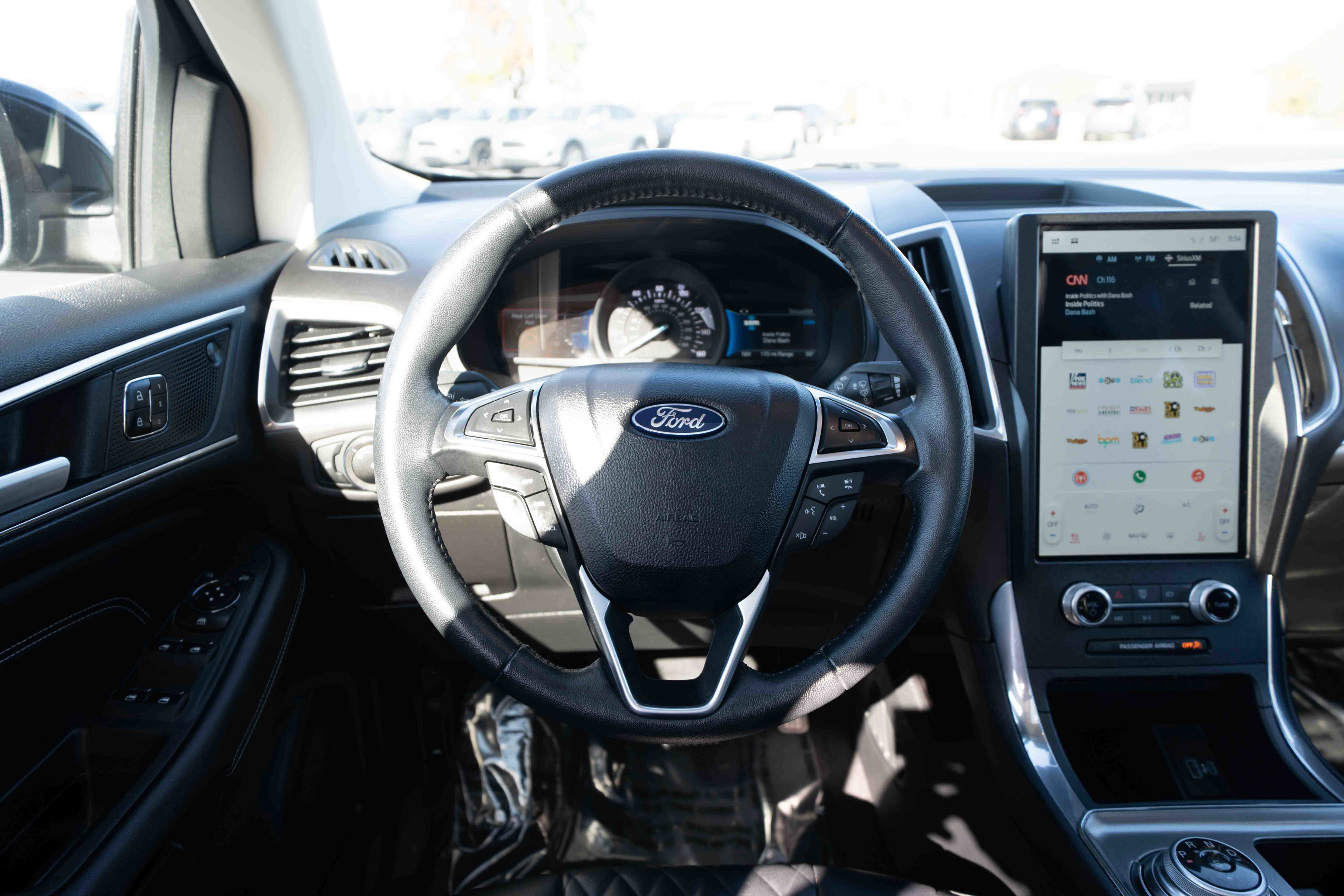 Used 2024 Ford Edge Titanium image 21