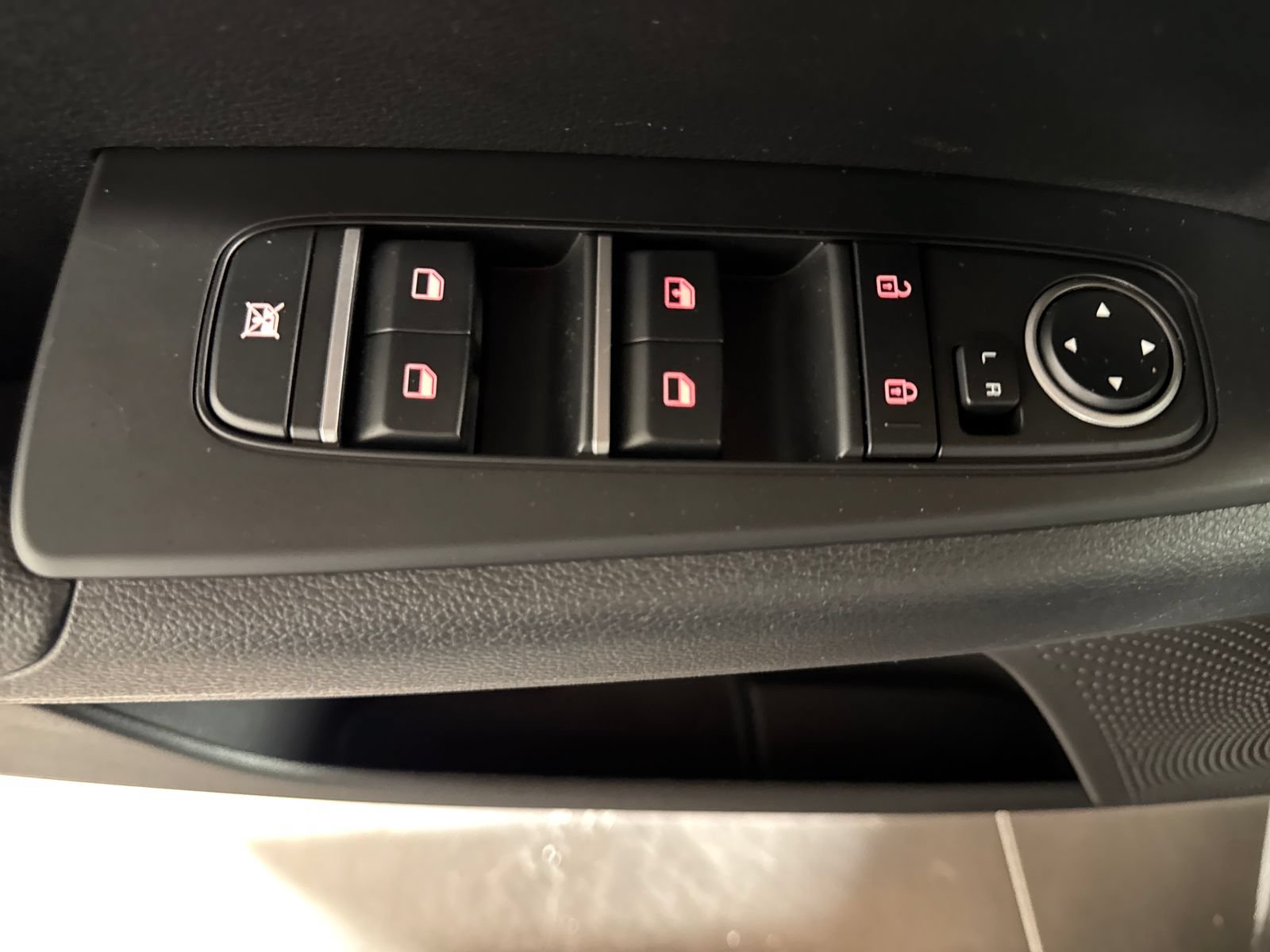 Certified 2023 Kia Forte LXS FWD image 18
