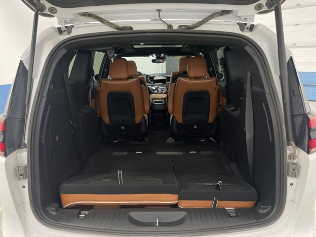 Used 2024 Chrysler Pacifica Pinnacle image 19