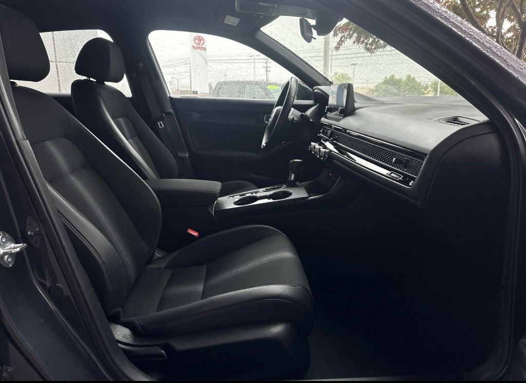 Used 2025 Honda Civic Sport image 12