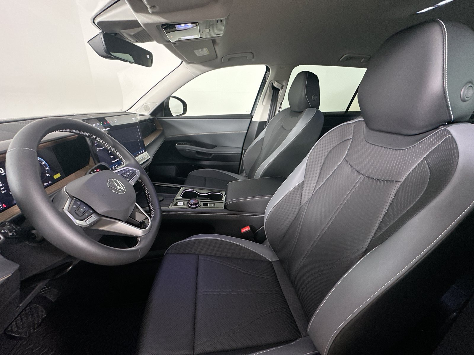 New 2027 Volkswagen Atlas SE AWD/4WD image 32