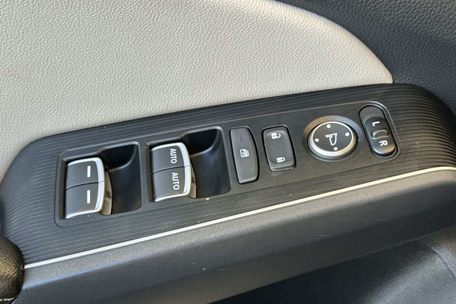 Used 2022 Honda Civic Sport Touring image 13