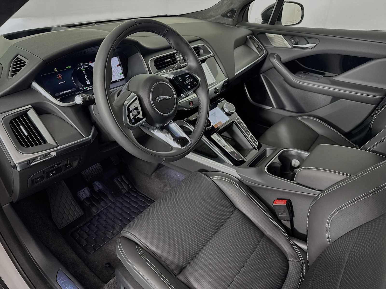 New 2024 Jaguar I-PACE R-Dynamic HSE image 9