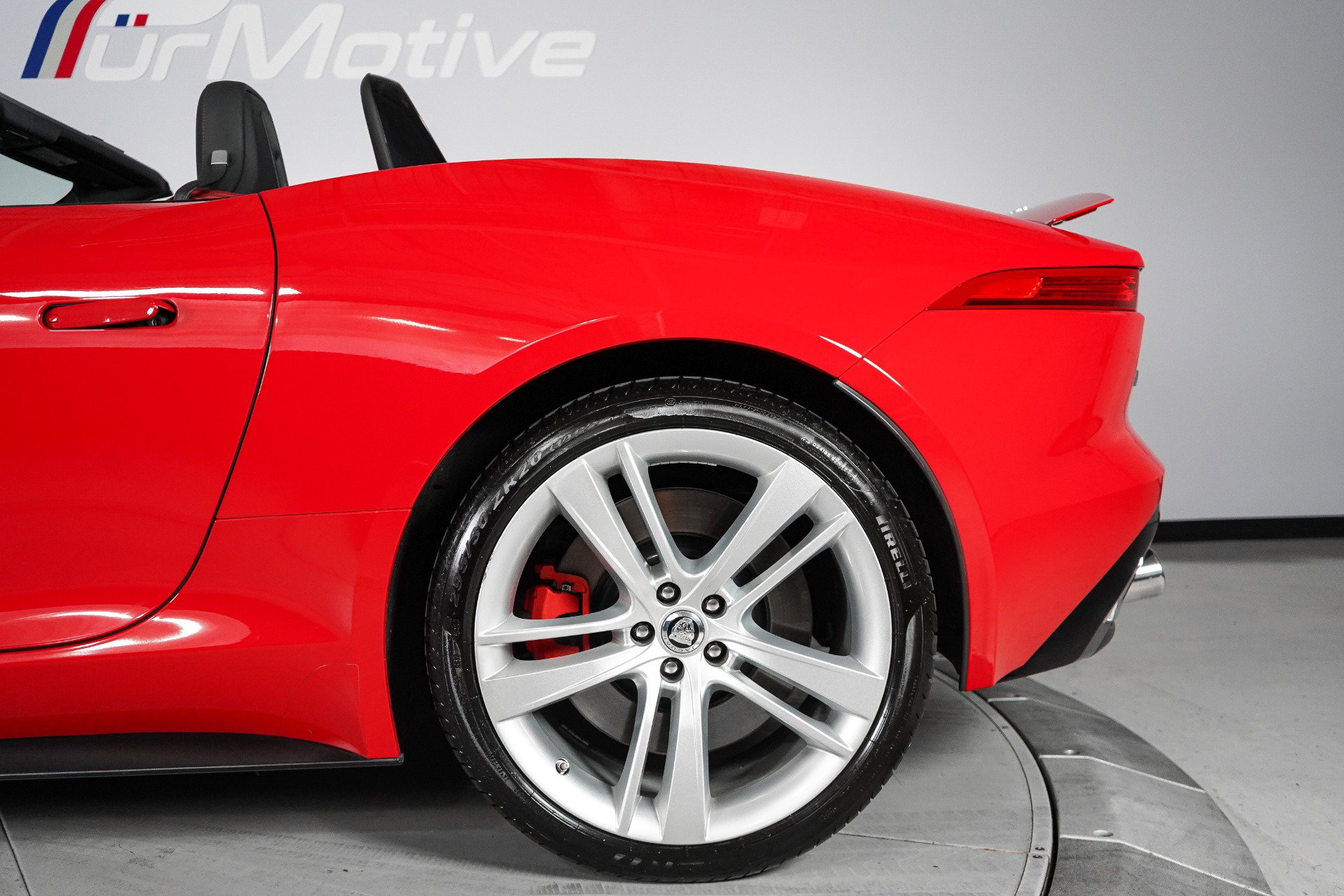 Used 2014 Jaguar F-TYPE S RWD image 7