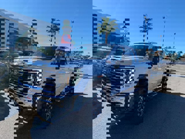 New 2026 GMC Sierra 2500 SLT w/ SLT Premium Package image 2