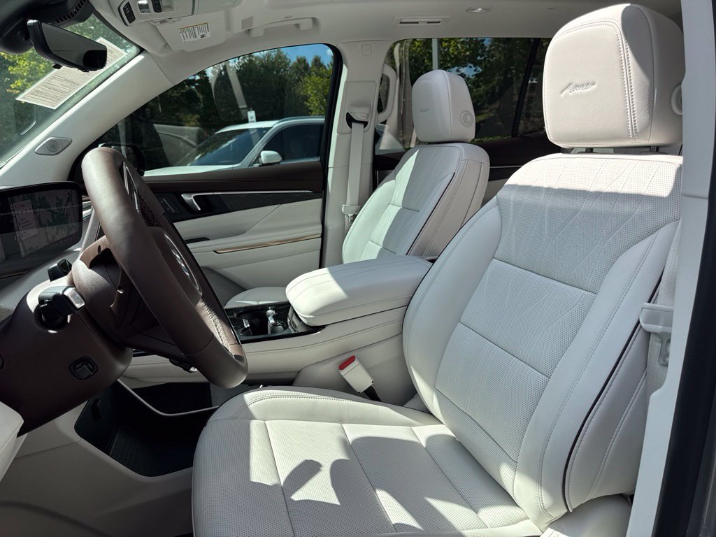 Used 2026 Buick Enclave Avenir w/ Super Cruise Package FWD image 13