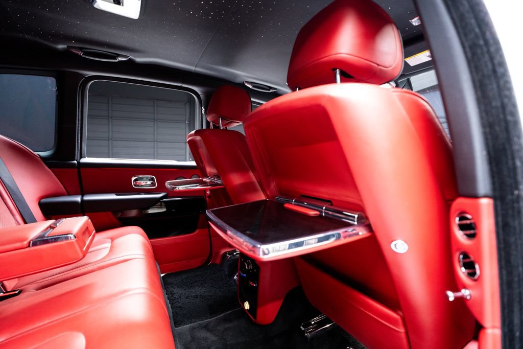 Used 2022 Rolls-Royce Cullinan AWD/4WD image 48