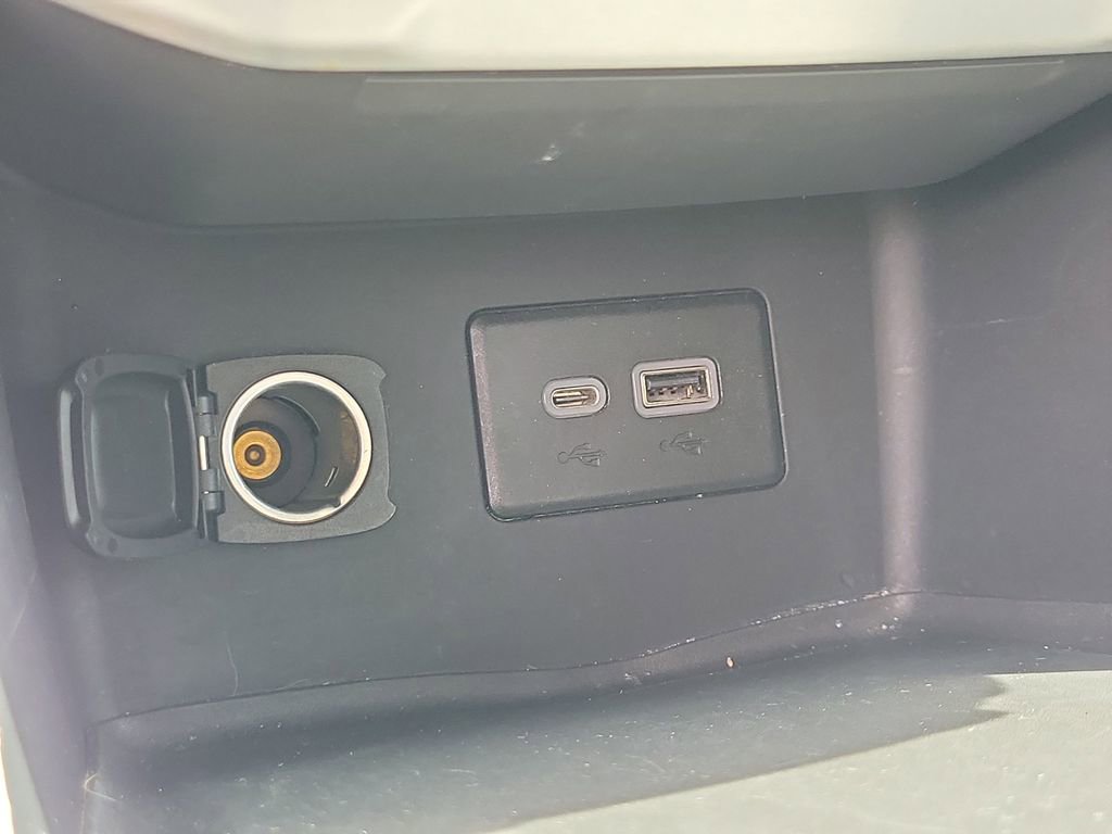 Used 2020 GMC Acadia SLT image 27