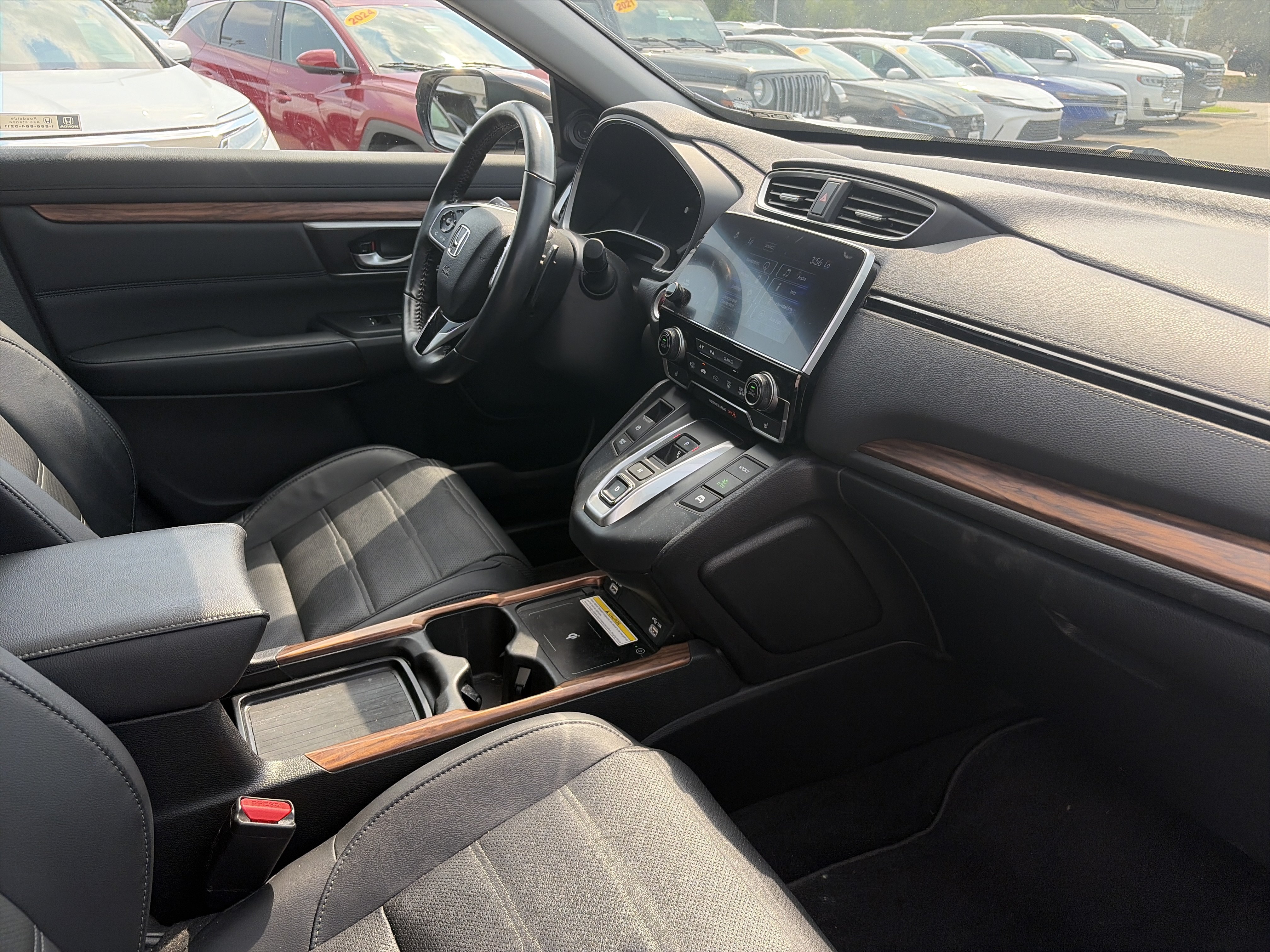 Used 2022 Honda CR-V Touring image 14