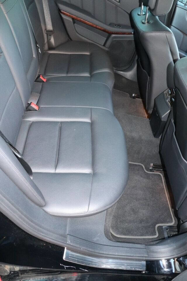 Used 2013 Mercedes-Benz E 350 Sedan image 47