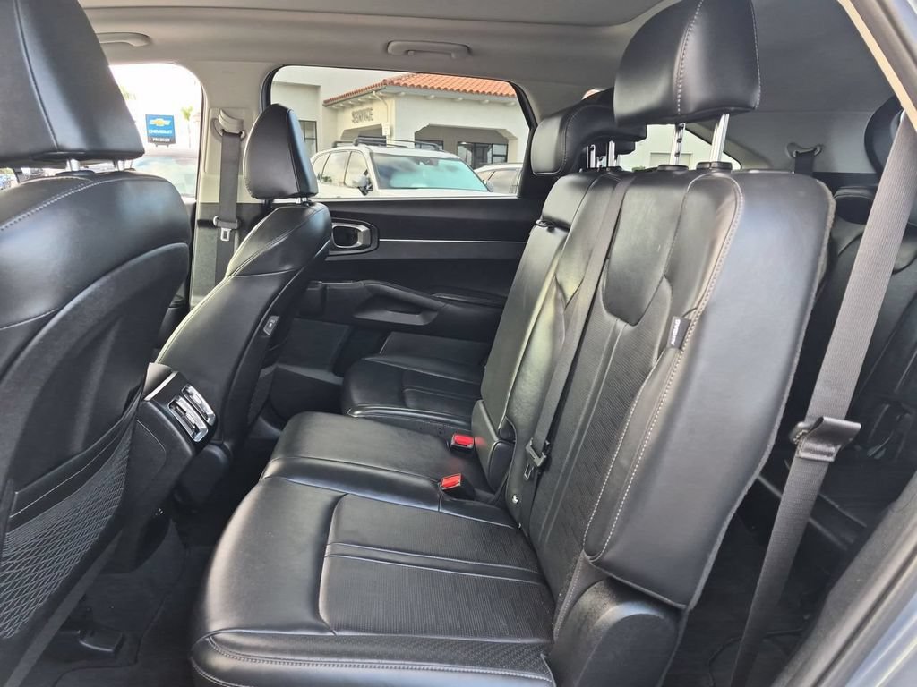 Certified 2024 Kia Sorento S w/ Panoramic Sunroof Package FWD image 26