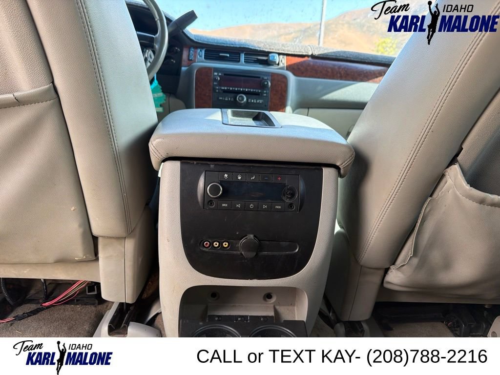 Used 2008 Chevrolet Suburban LT w/ LT Preferred Equipment Group AWD/4WD image 13