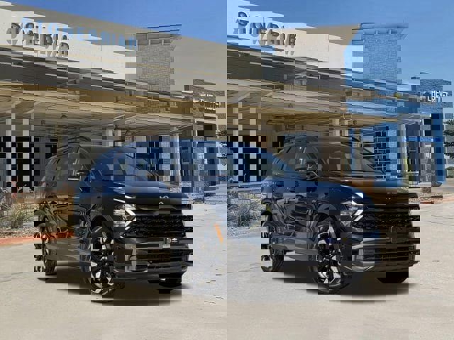 Used 2023 Kia Sportage X-Line w/ X-Line Premium Package image 2