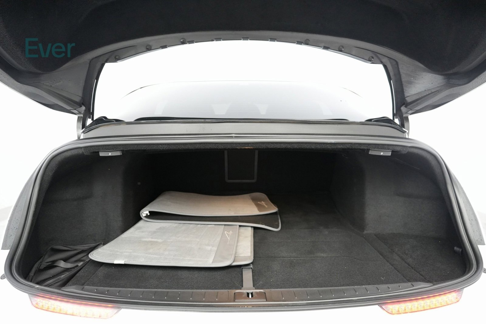 Used 2024 Lucid Air Touring image 24