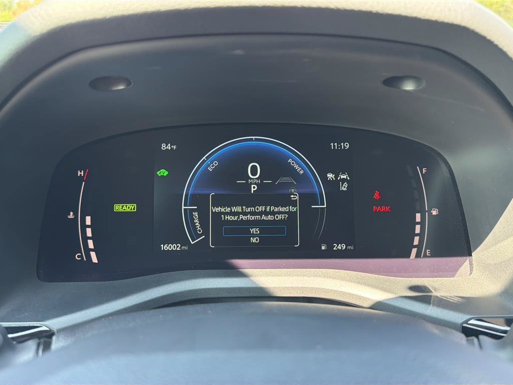 Used 2025 Toyota Camry LE w/ Convenience Package FWD image 9