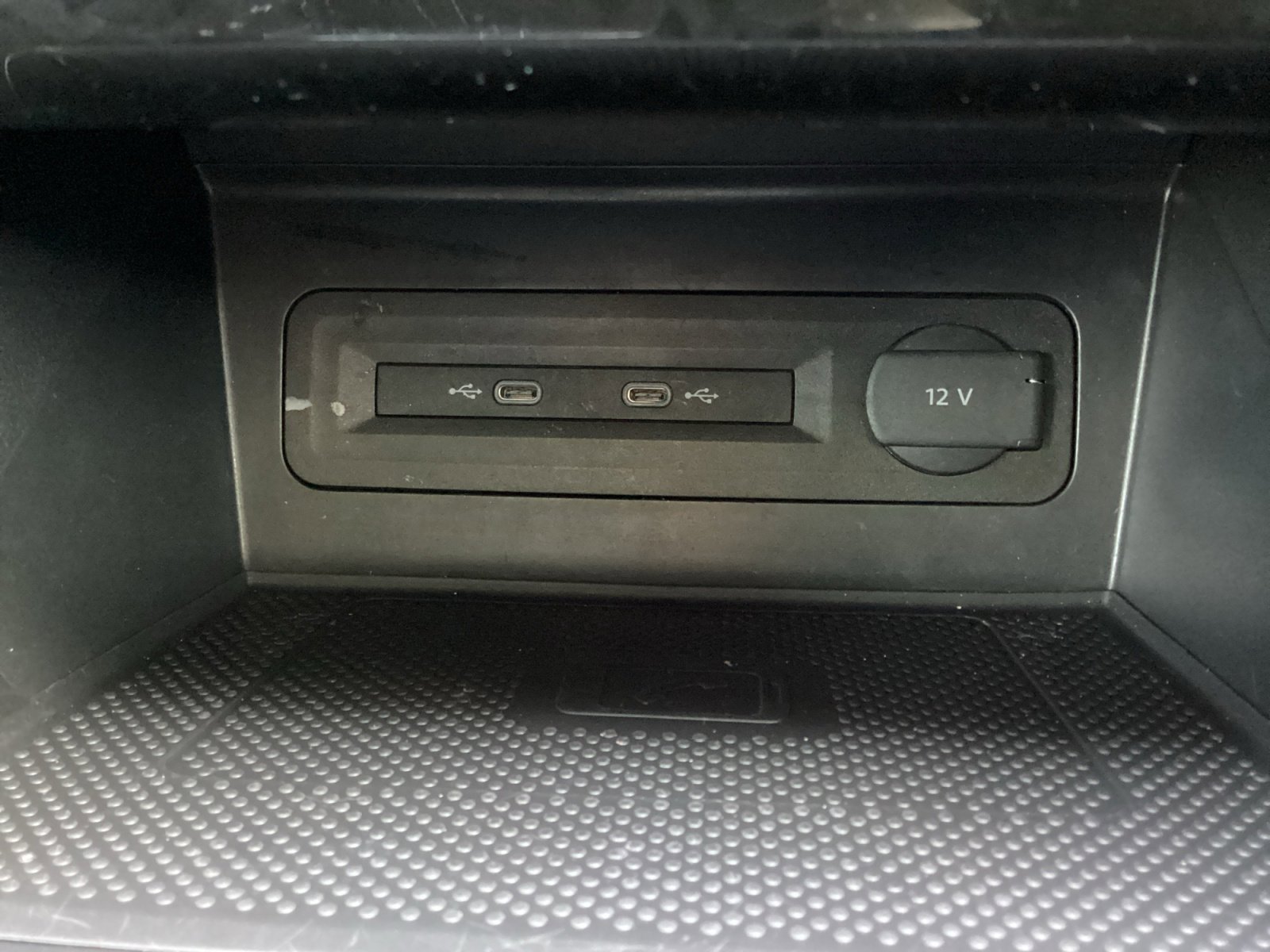 Used 2023 Volkswagen Atlas SEL R-Line image 26