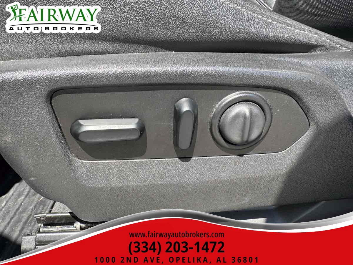 Used 2021 Chevrolet Silverado 1500 LTZ w/ LTZ Convenience Package II AWD/4WD image 19