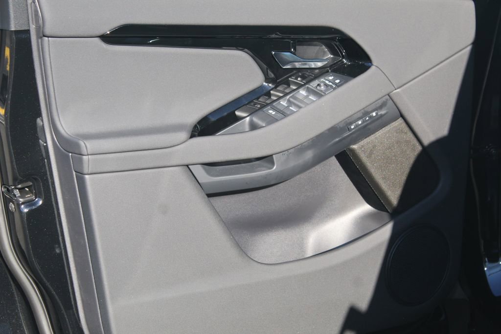 New 2026 Land Rover Range Rover Evoque S AWD/4WD image 21