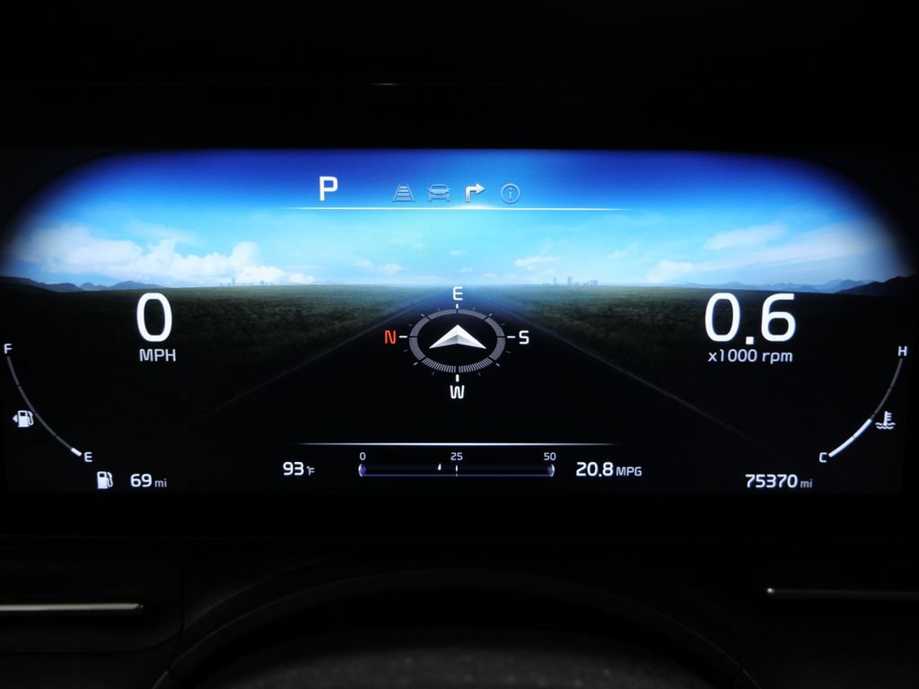 Used 2023 Kia Carnival SX FWD image 15