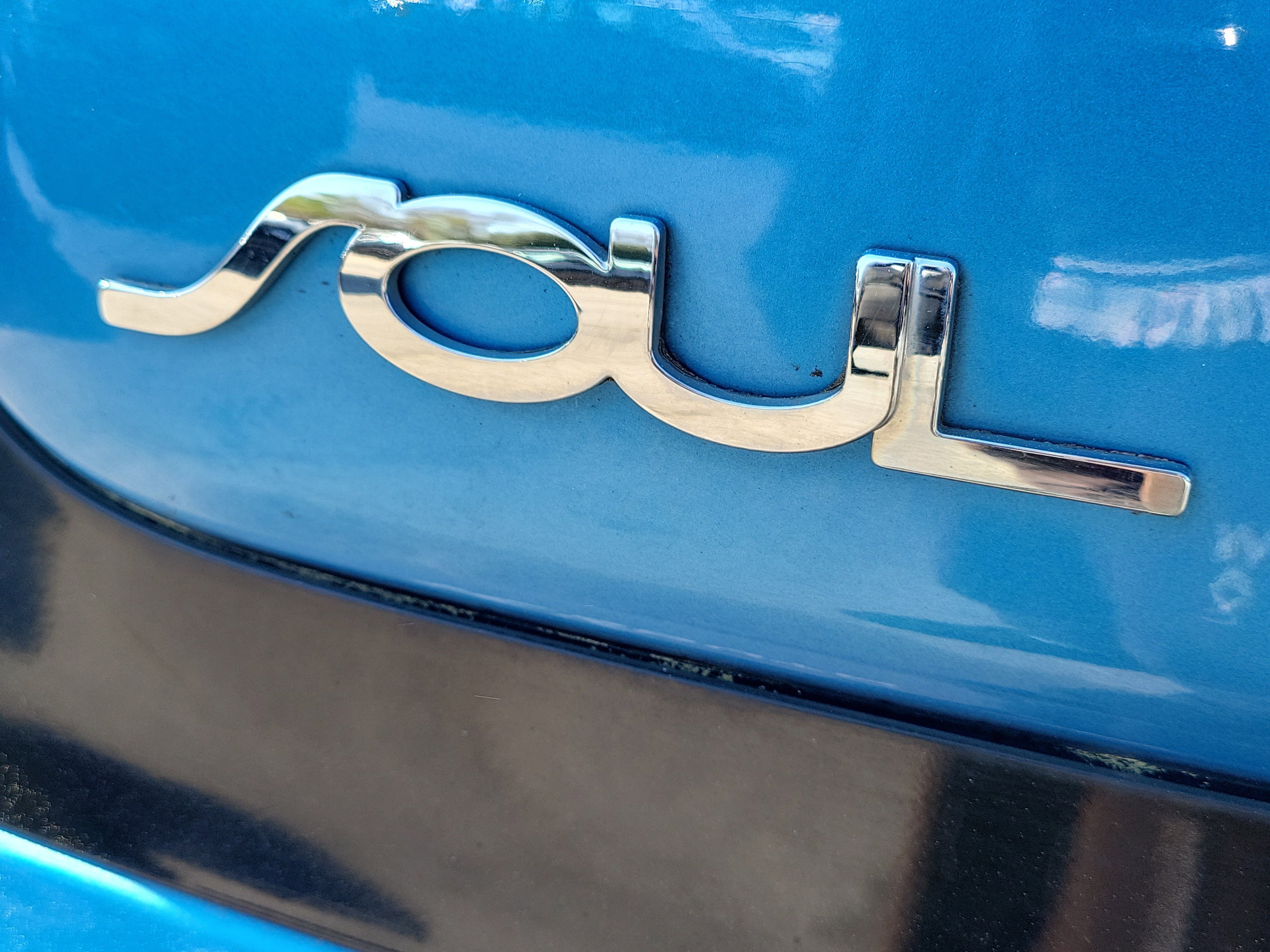 Used 2016 Kia Soul + w/ Designer's Package image 8