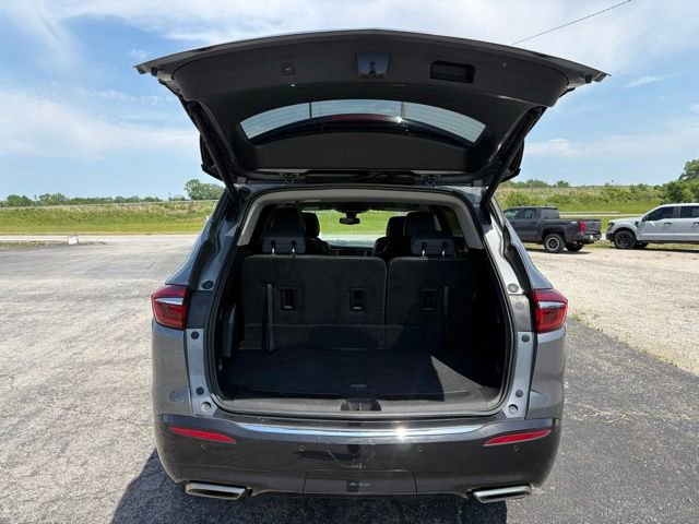 Used 2020 Buick Enclave Essence w/ Trailering Package, 5000 lbs. FWD image 7