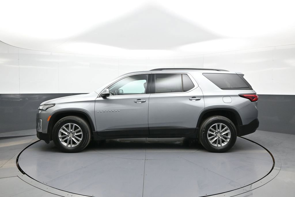 Used 2023 Chevrolet Traverse LT AWD/4WD image 9