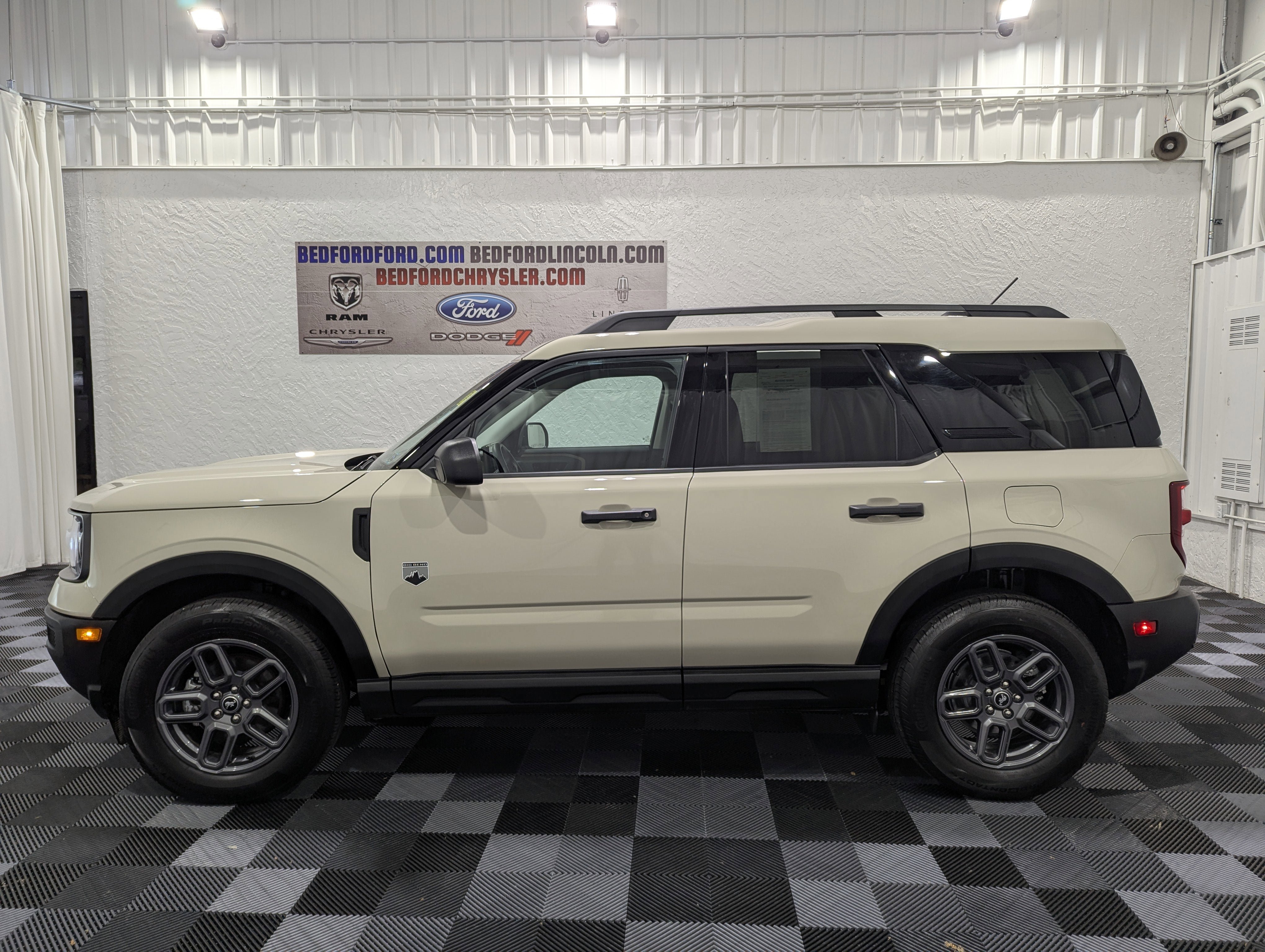Used 2025 Ford Bronco Sport Big Bend w/ Convenience Package AWD/4WD image 2