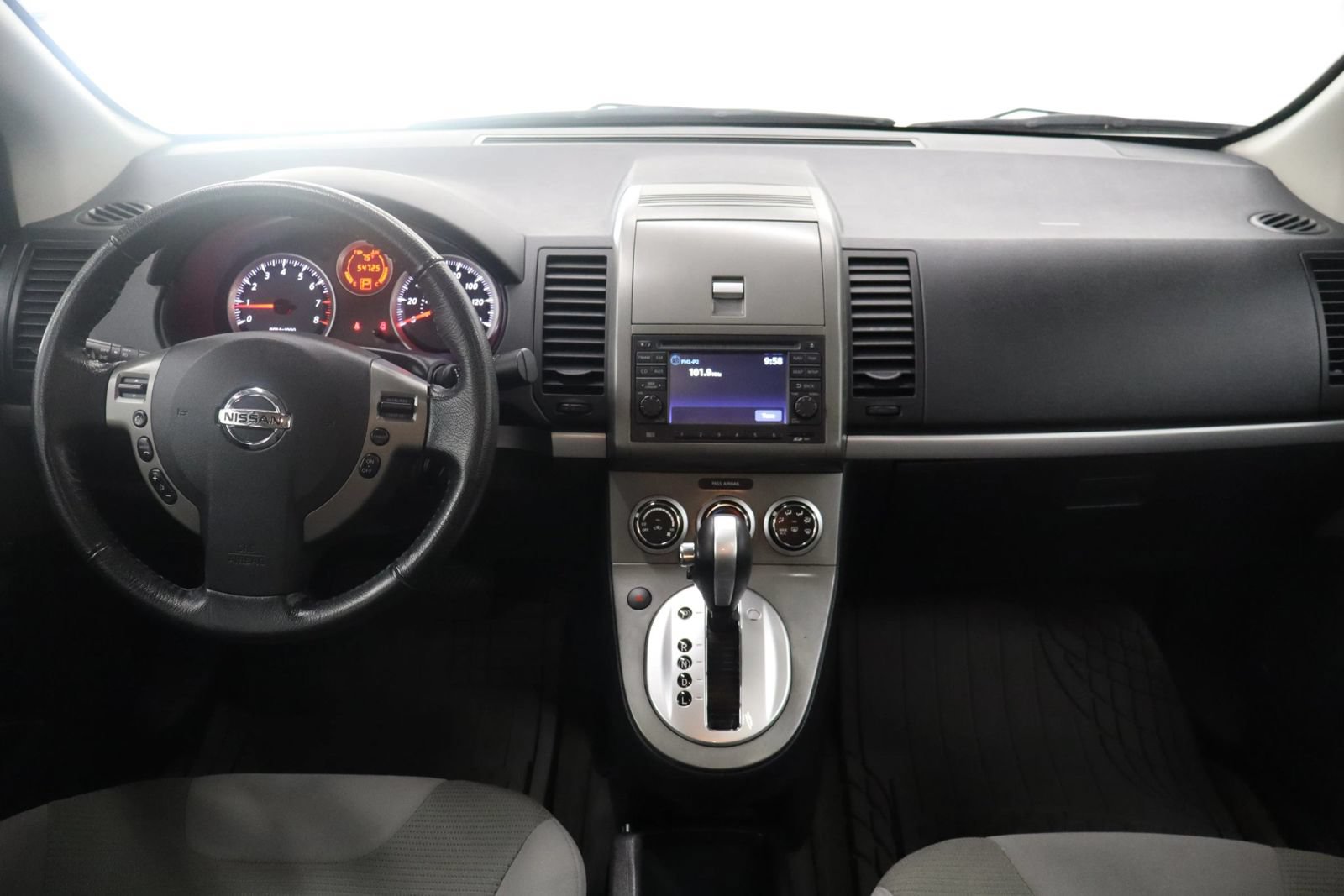 Used 2012 Nissan Sentra 2.0 SR w/ Special Edition Pkg FWD image 21