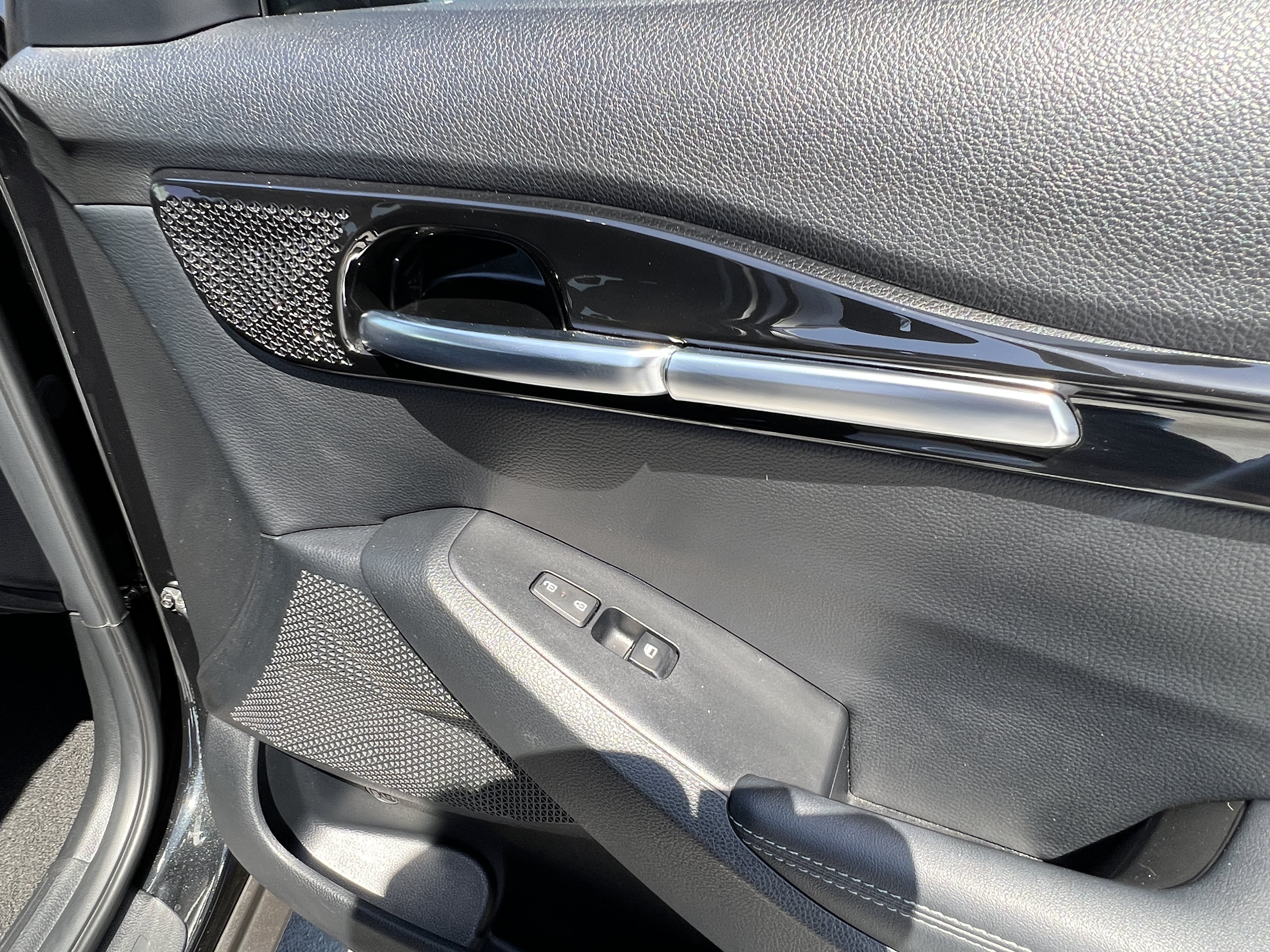 Certified 2024 Kia Seltos EX FWD image 17