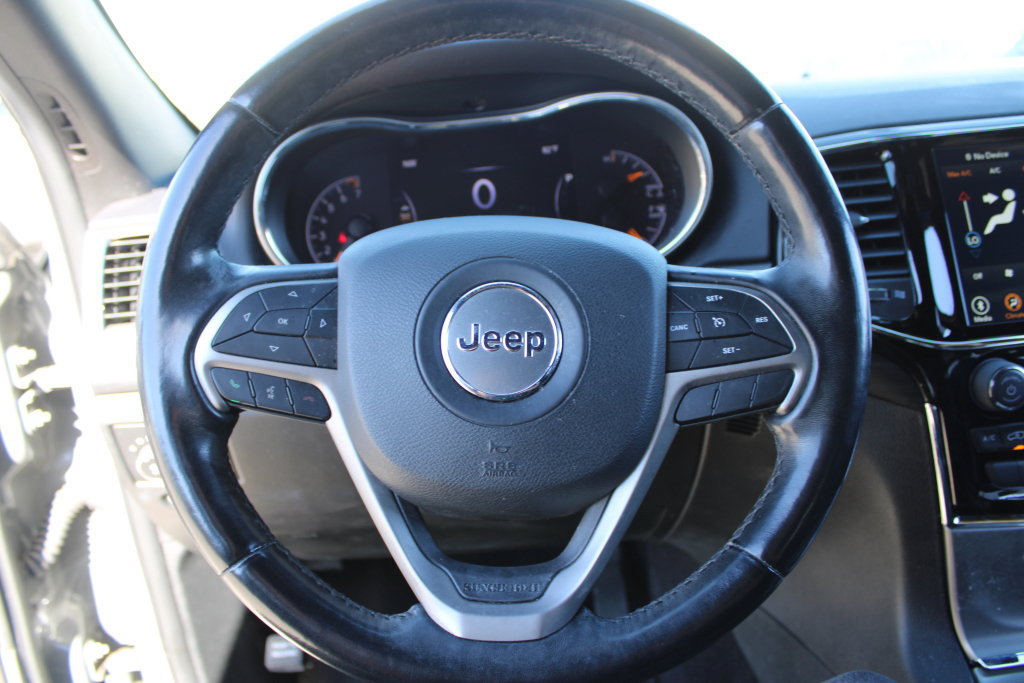 Used 2020 Jeep Grand Cherokee Altitude RWD image 26