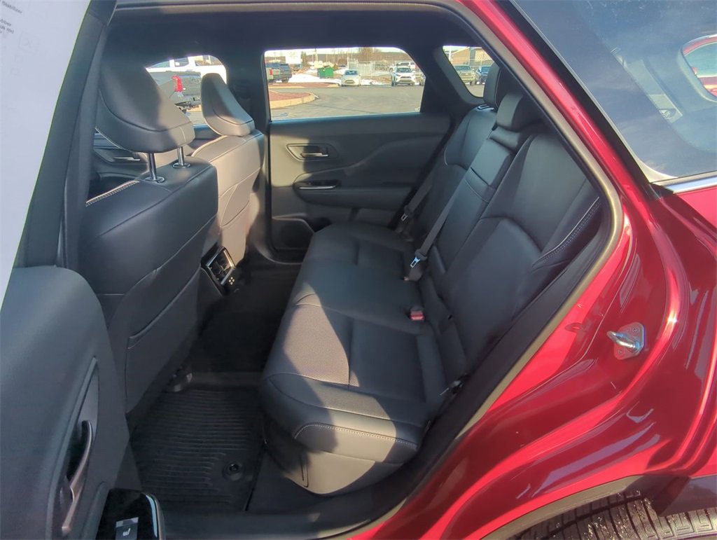 Used 2025 Toyota Crown Signia image 22