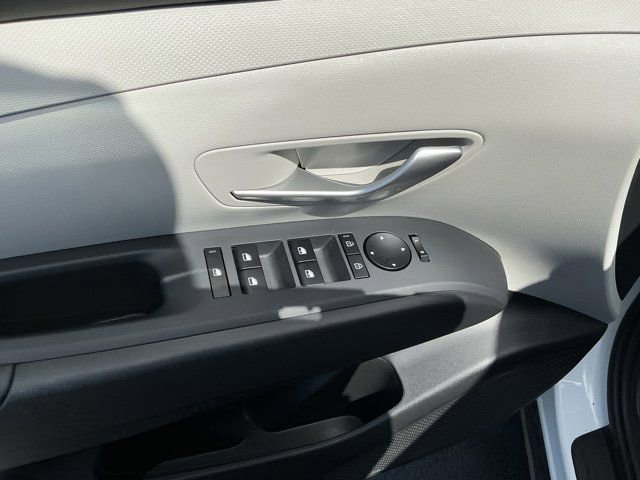 Used 2025 Hyundai Tucson SEL image 16