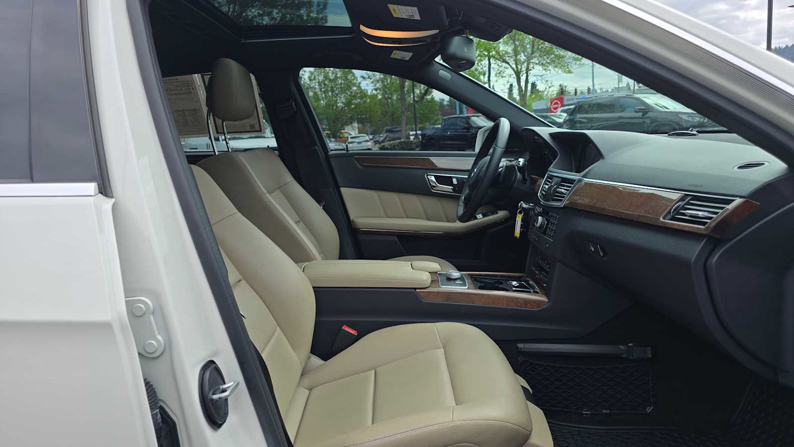 Used 2011 Mercedes-Benz E 350 Sedan image 10