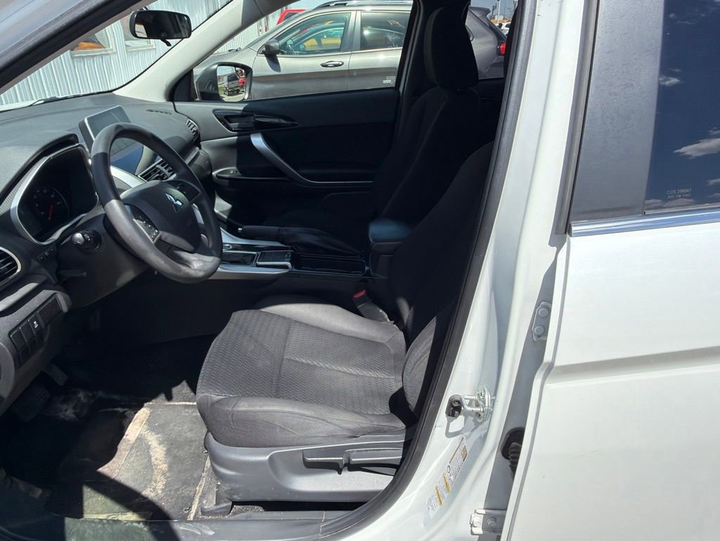 Used 2019 Mitsubishi Eclipse Cross LE AWD/4WD image 17