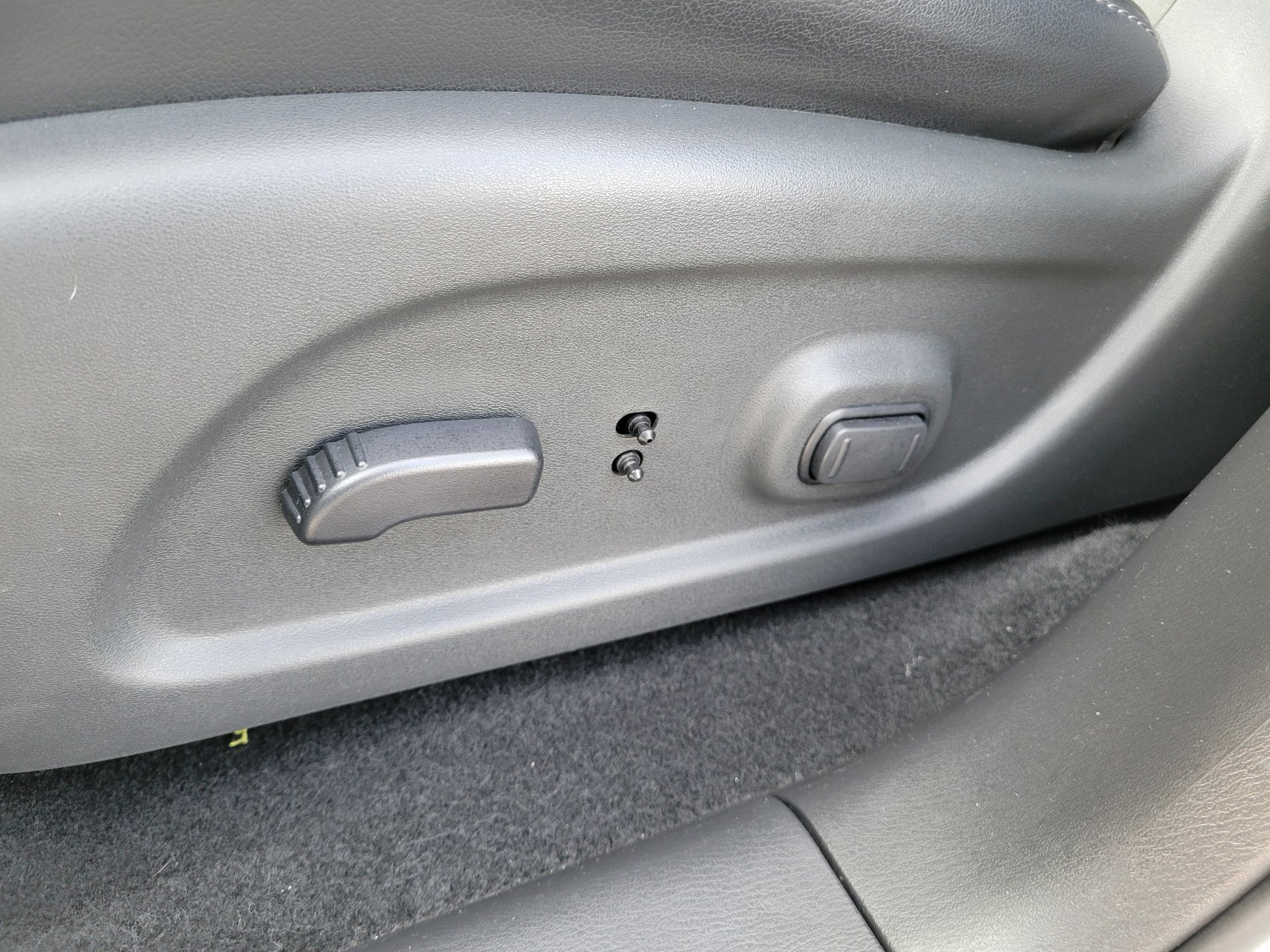 Used 2019 Nissan Pathfinder Platinum image 17