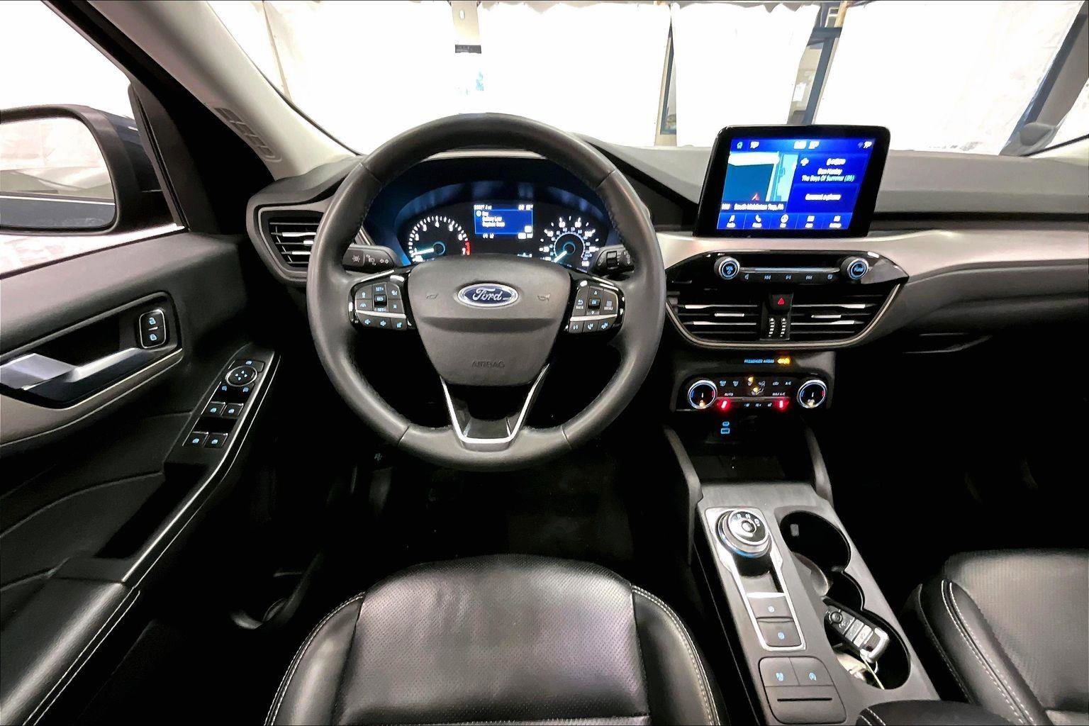 Certified 2022 Ford Escape SEL image 5