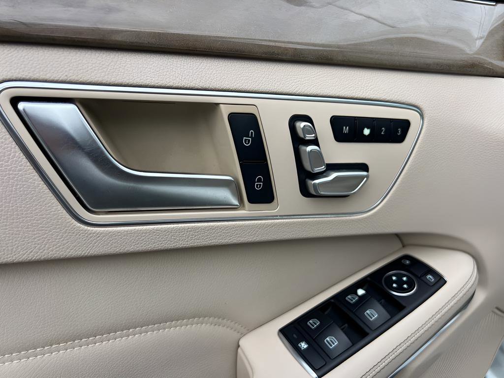 Used 2014 Mercedes-Benz E 350 Sedan image 37