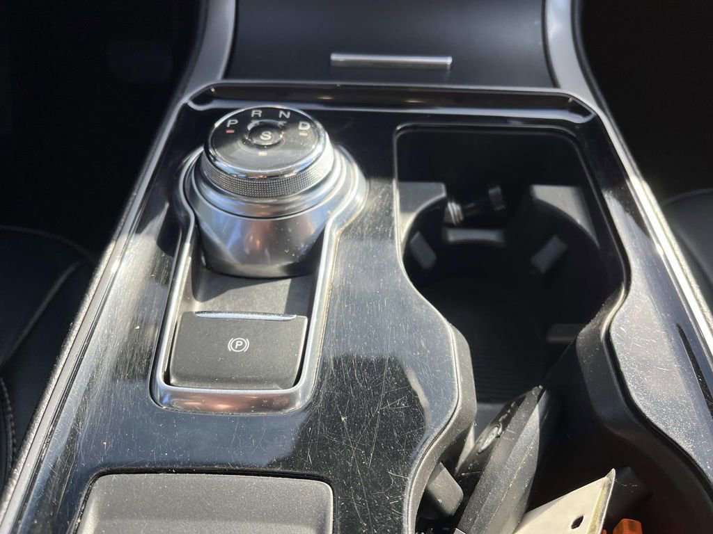 Used 2019 Ford Edge SEL w/ Equipment Group 201A image 15