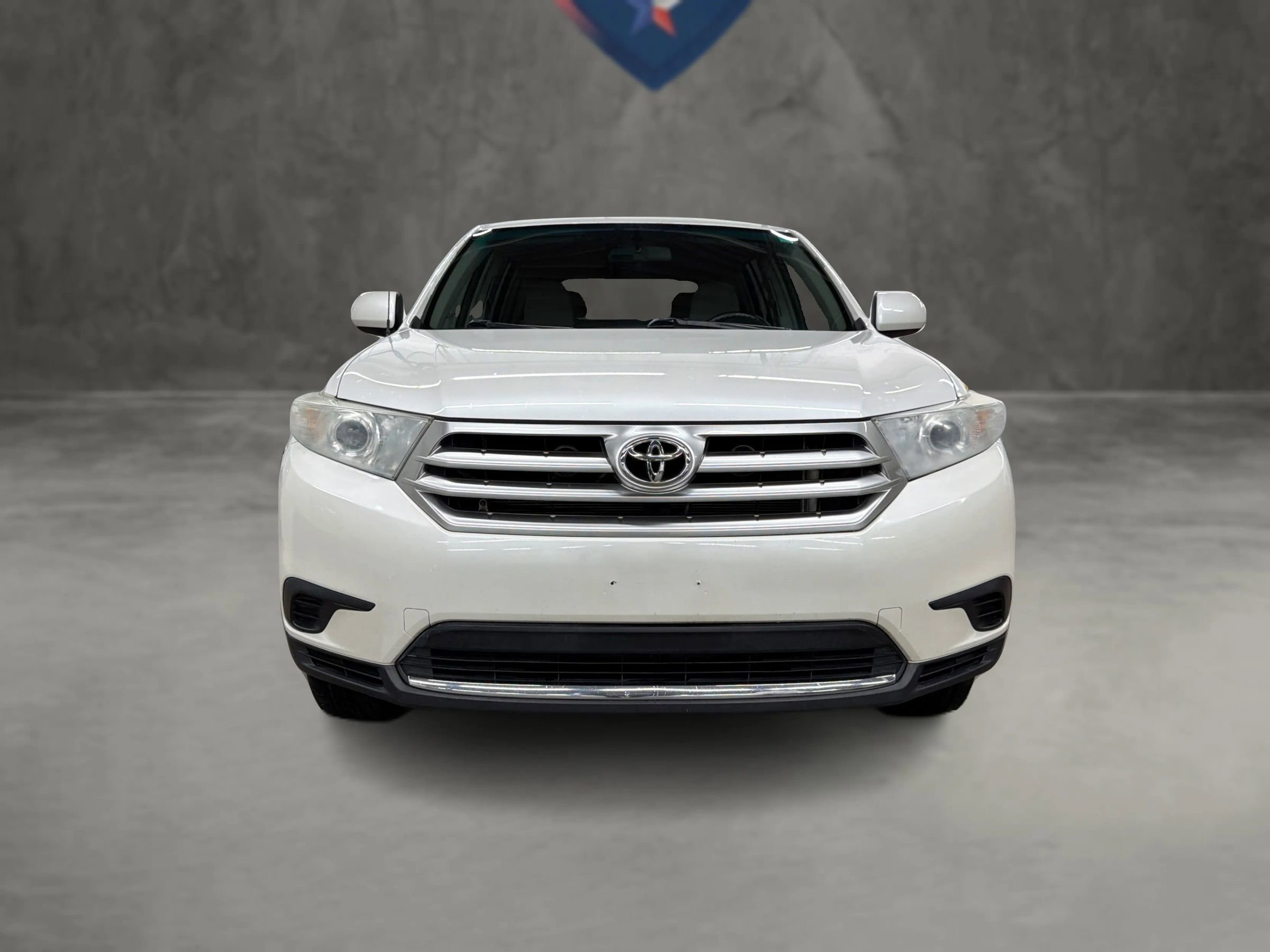 Used 2012 Toyota Highlander FWD image 12