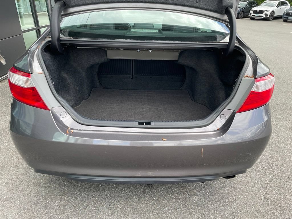 Used 2016 Toyota Camry SE w/ Moonroof Package FWD image 7