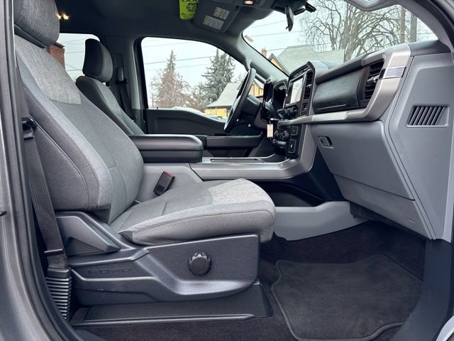 Used 2022 Ford F150 XLT w/ XTR Package image 32