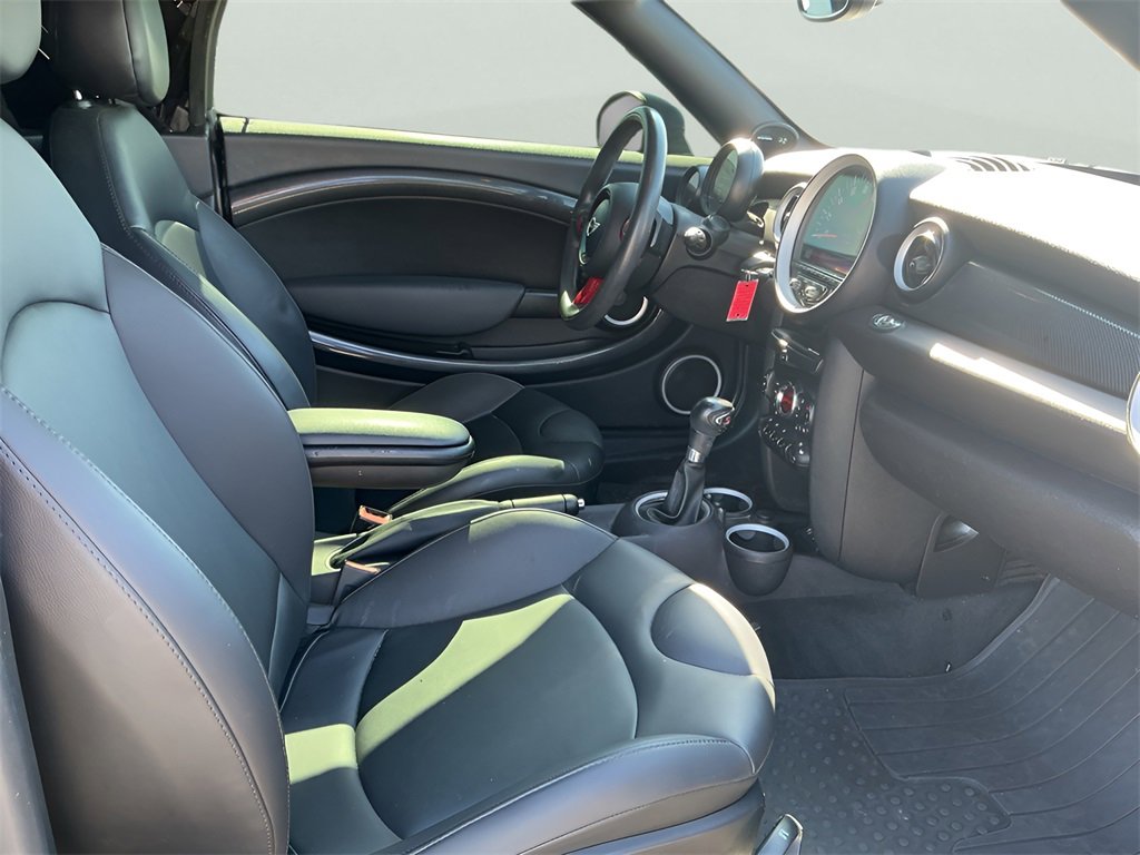 Used 2015 MINI Cooper Roadster S image 11