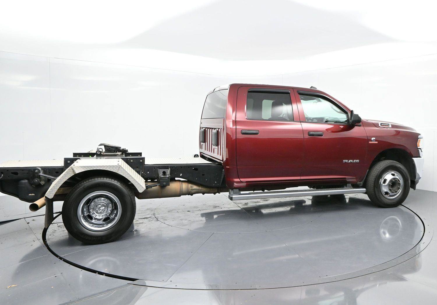 Used 2019 RAM 3500 Tradesman w/ Chrome Appearance Group image 8