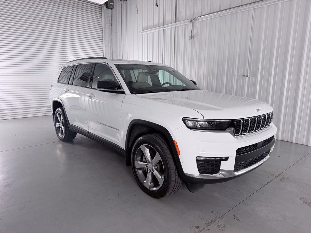 Used 2025 Jeep Grand Cherokee L Limited w/ Luxury Tech Group II RWD image 3