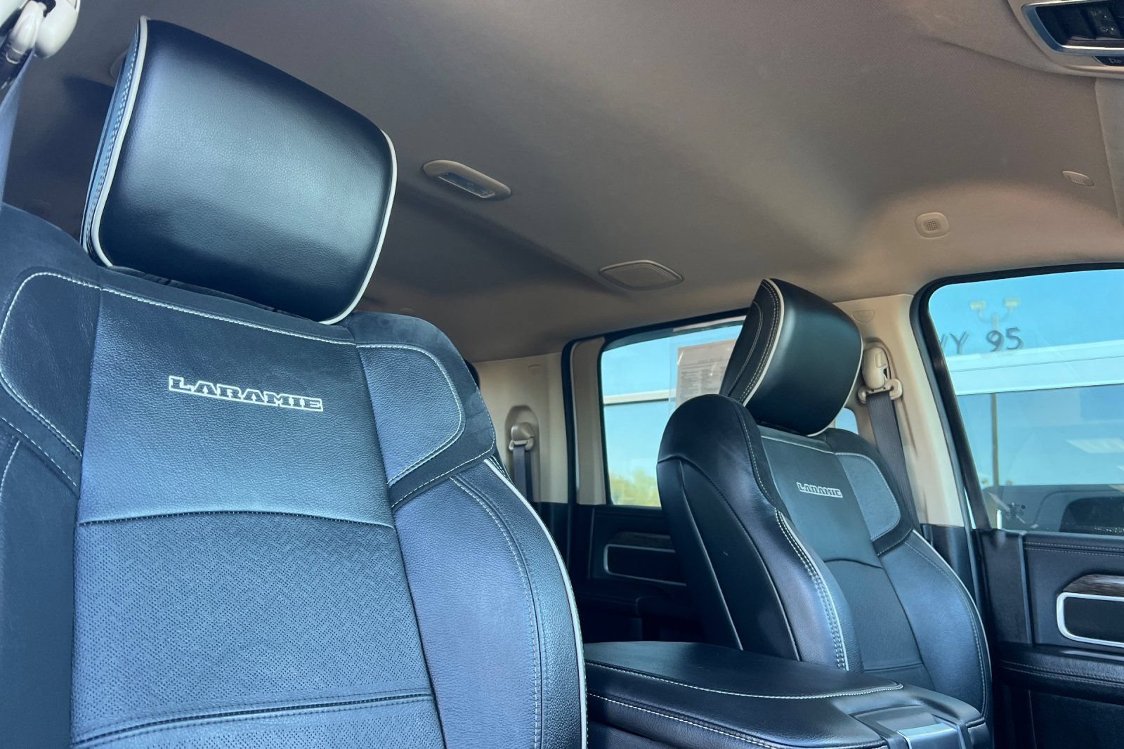Used 2020 RAM 2500 Laramie AWD/4WD image 17