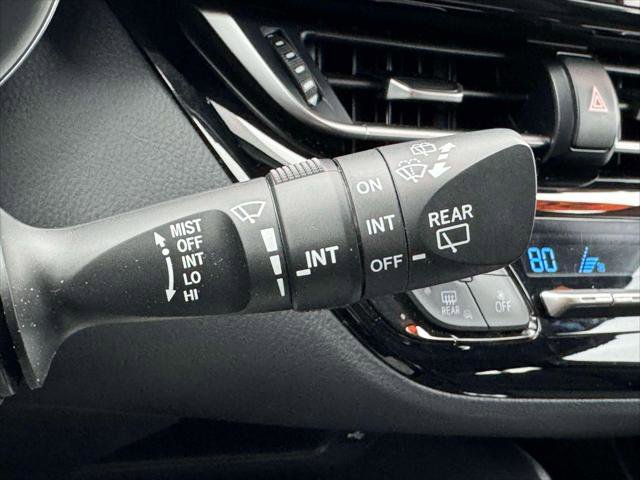 Used 2021 Toyota C-HR LE image 22