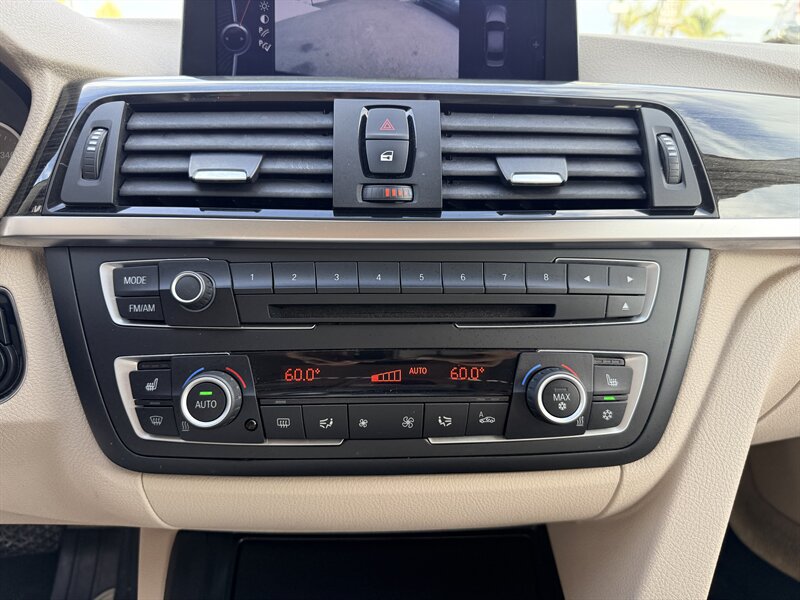 Used 2012 BMW 328i Sedan RWD image 16