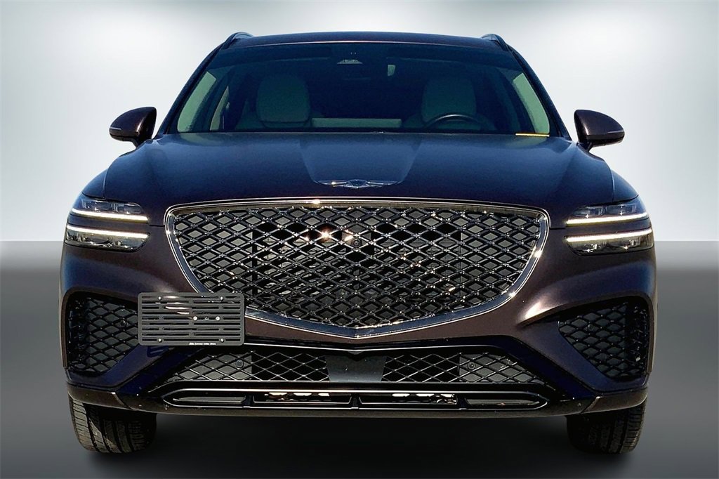 Used 2023 Genesis GV70 3.5T Sport w/ Sport Prestige Package image 2