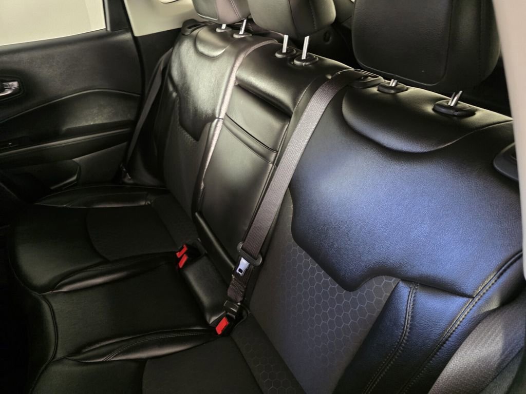 Certified 2020 Jeep Compass Altitude image 16